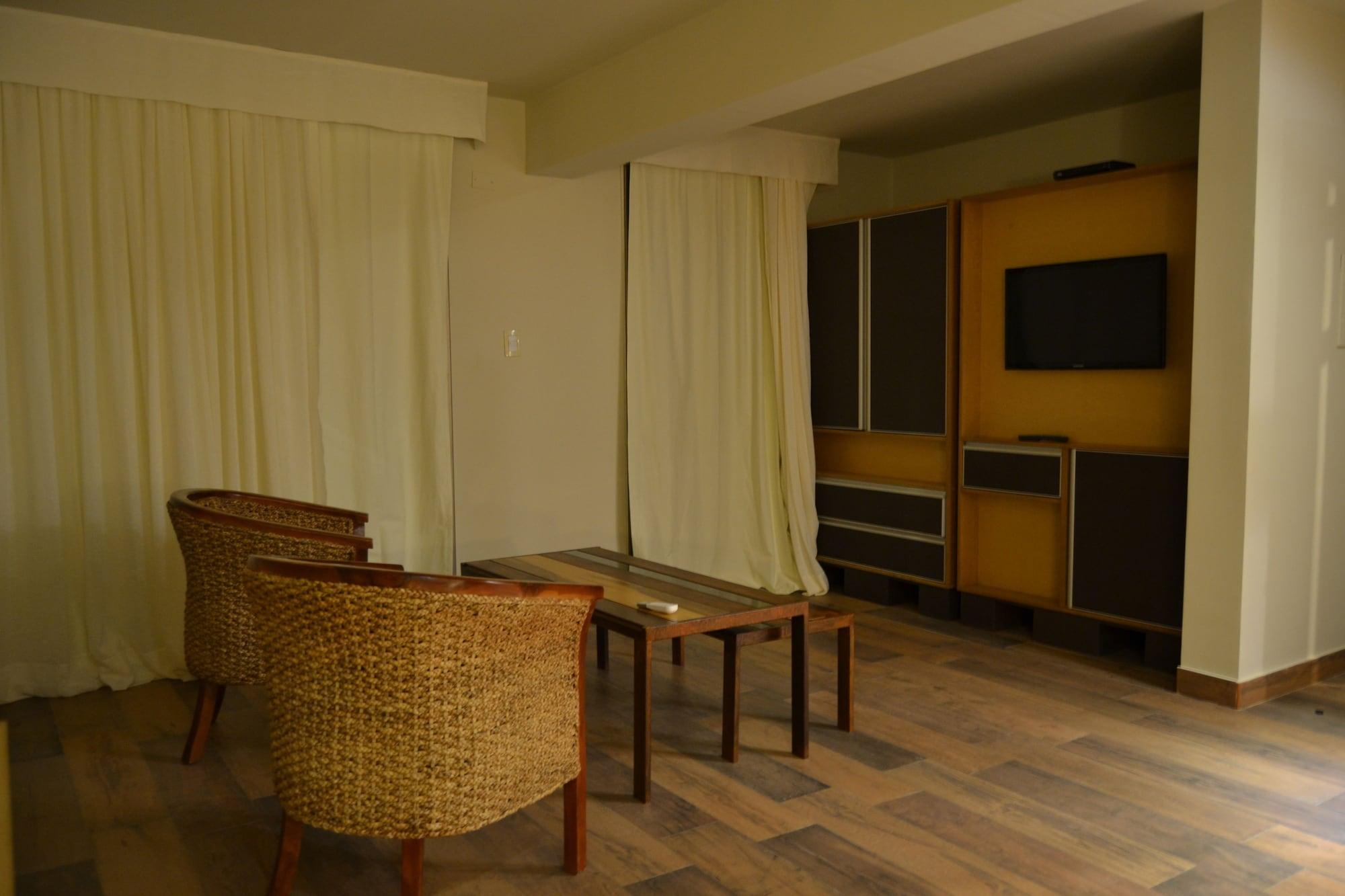 Plaza Paradiso Petit Hotel Чакрас-де-Корія Екстер'єр фото