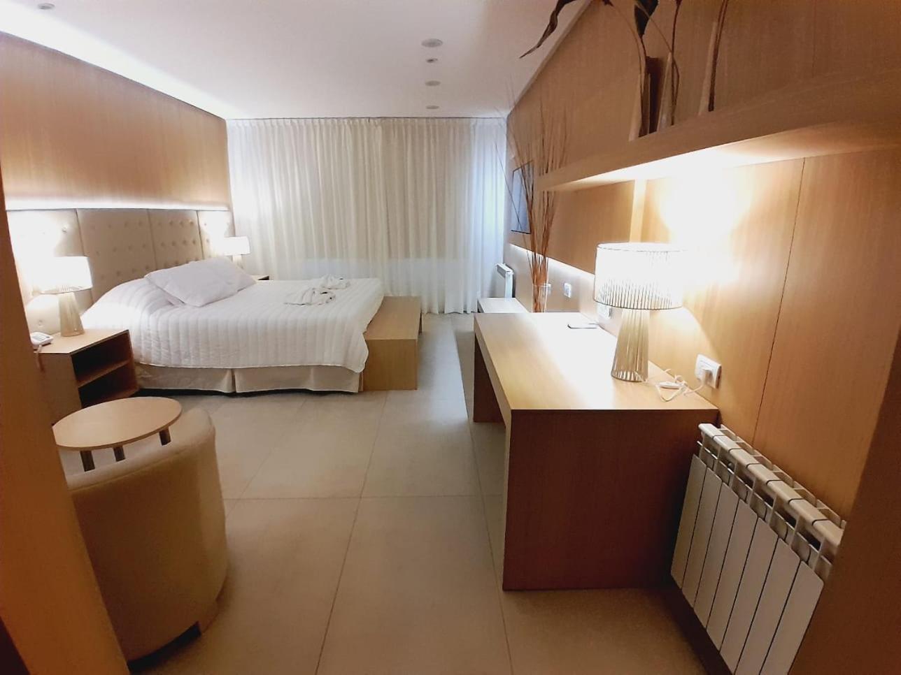 Plaza Paradiso Petit Hotel Чакрас-де-Корія Екстер'єр фото